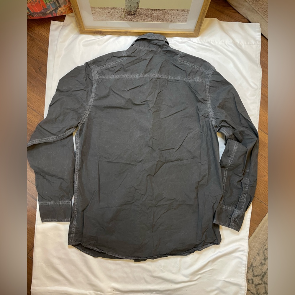 Men’s Calvin Klein size medium gray/black button down shirt - Picture 3 of 4